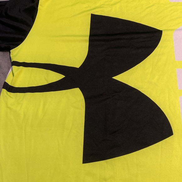 GUC preloved Men's Under Amour Compression Tee - Picture 9 of 11